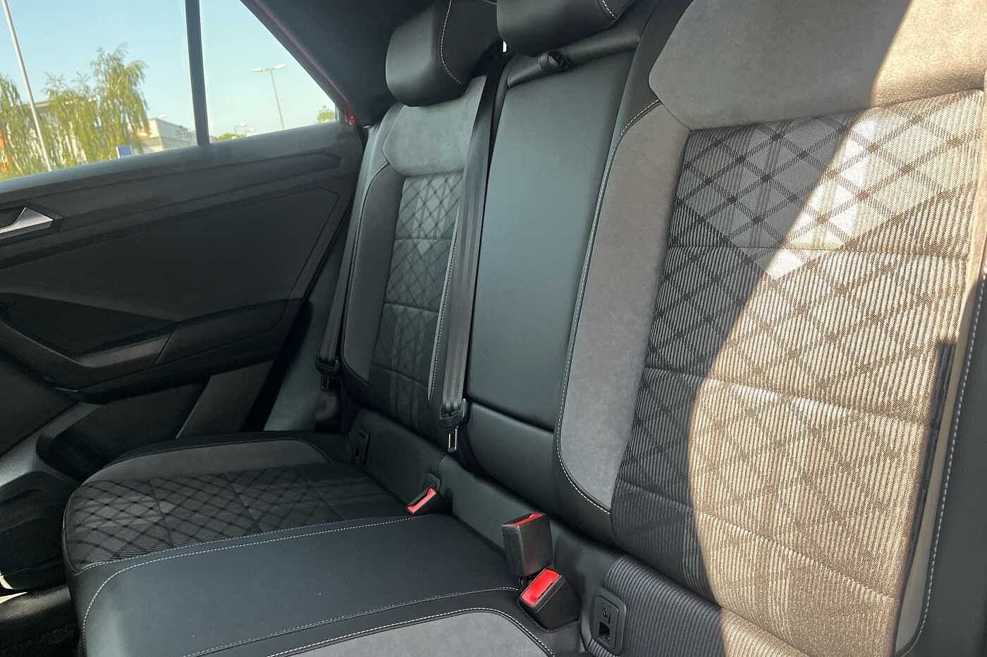 Volkswagen T-ROC Mk1 Facelift (2022) 1.5 TSI R-Line 150PS DSG