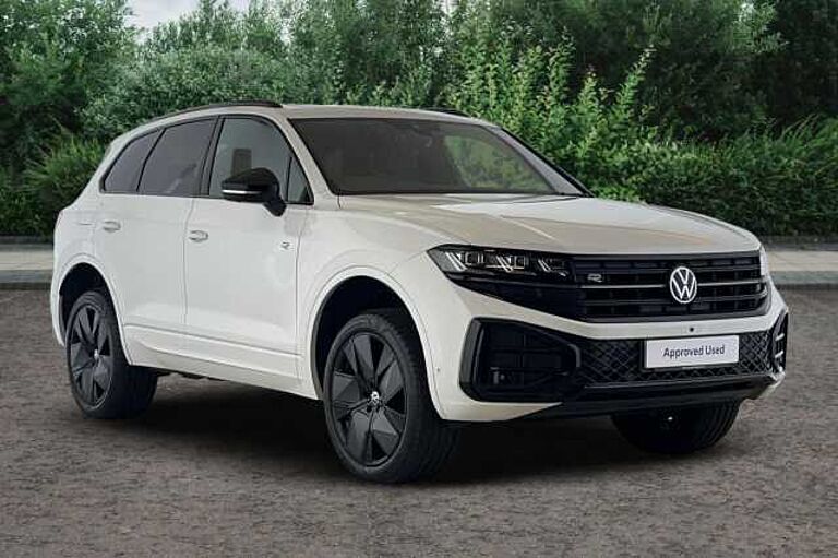 Volkswagen Touareg 3.0 TDI V6 Black Edition Tiptronic 4Motion Euro 6 (s/s) 5dr