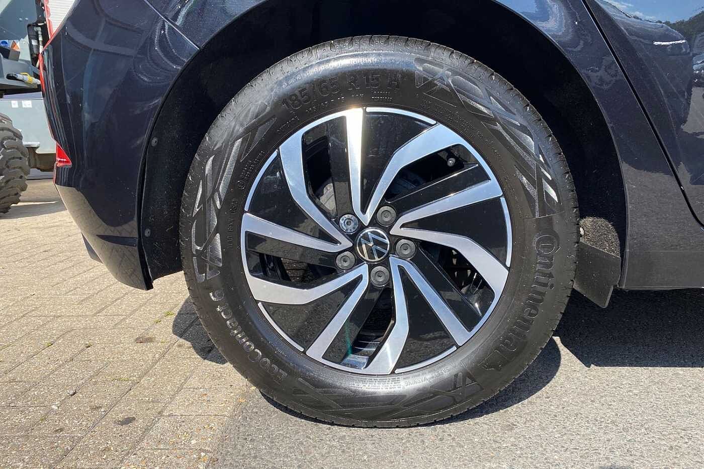 Volkswagen Polo 1.0 Life 5dr