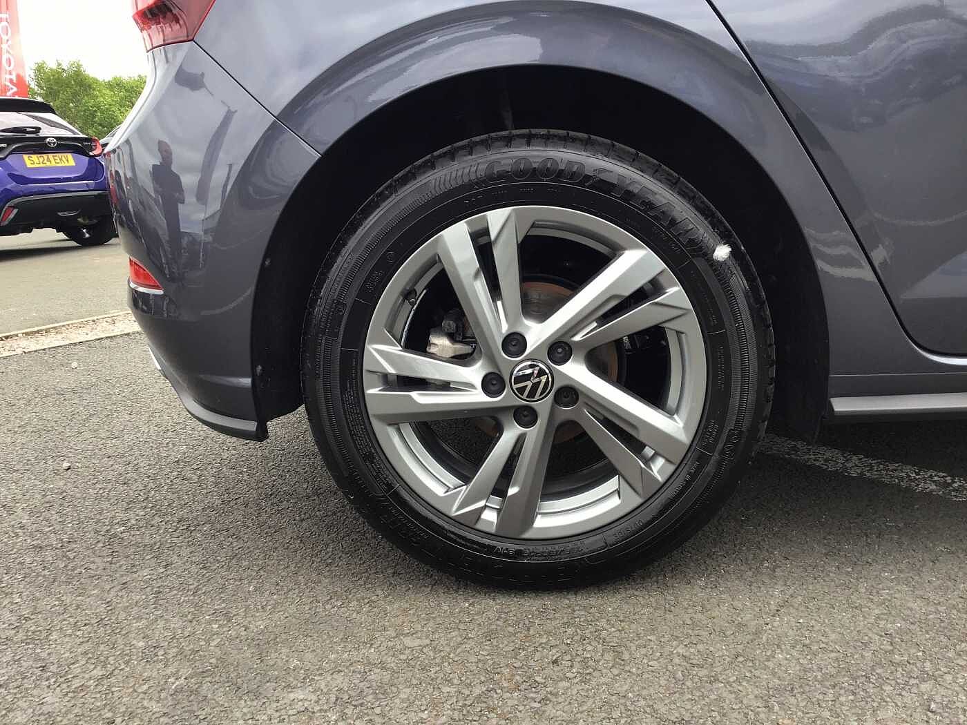 Volkswagen Polo 1.0 TSI (115ps) R-Line DSG