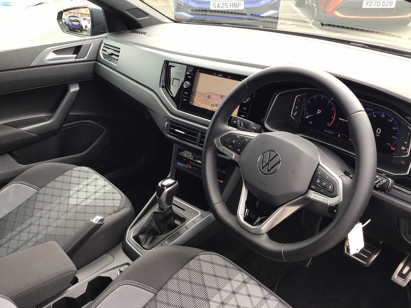 Volkswagen Polo 1.0 TSI (115ps) R-Line DSG